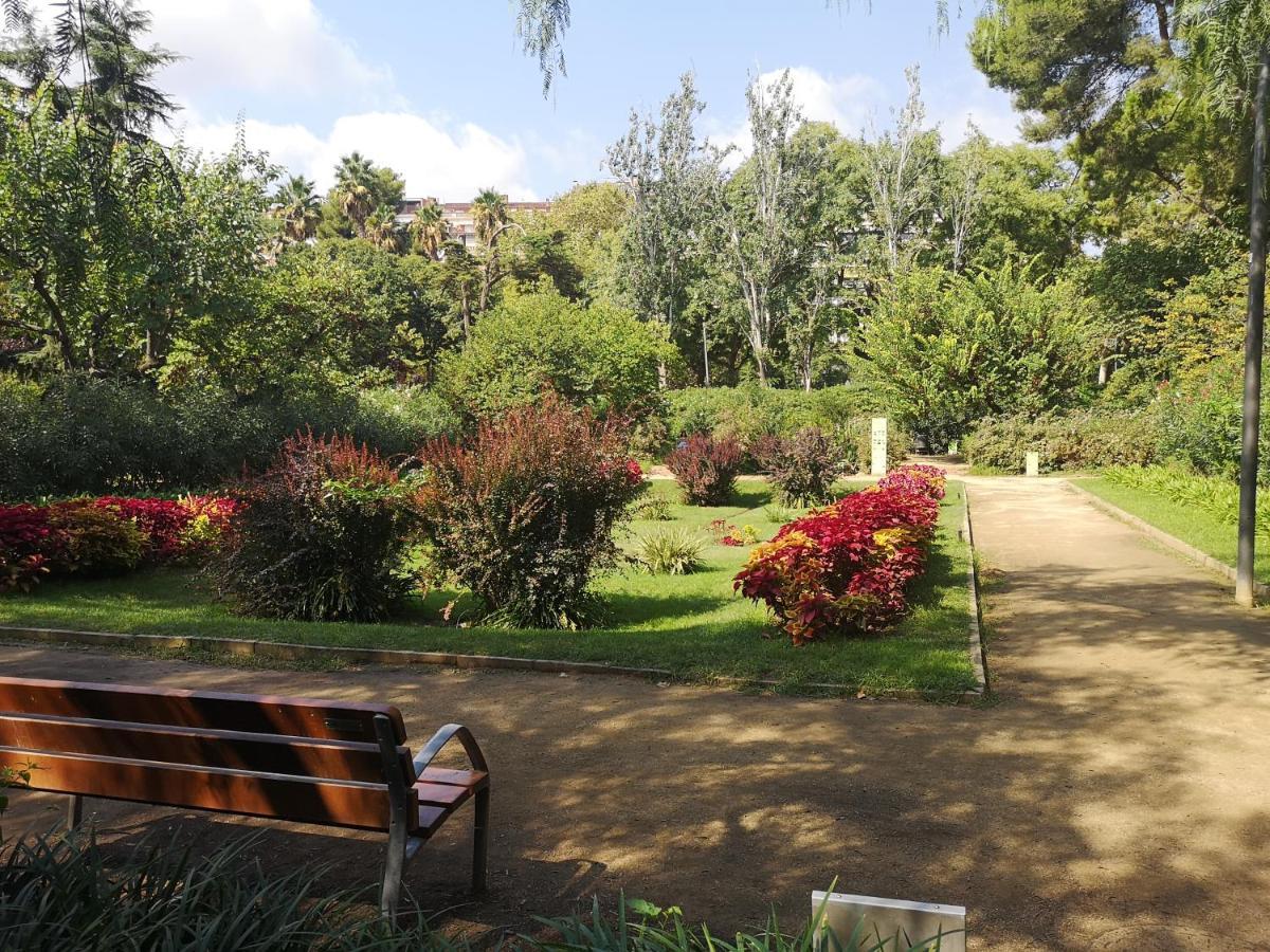 Aparteasy - Private Terrace, 3-Bedroom Apartment Βαρκελώνη Εξωτερικό φωτογραφία