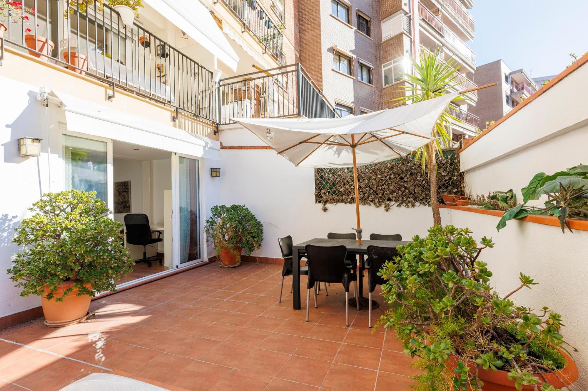 Aparteasy - Private Terrace, 3-Bedroom Apartment Βαρκελώνη Εξωτερικό φωτογραφία